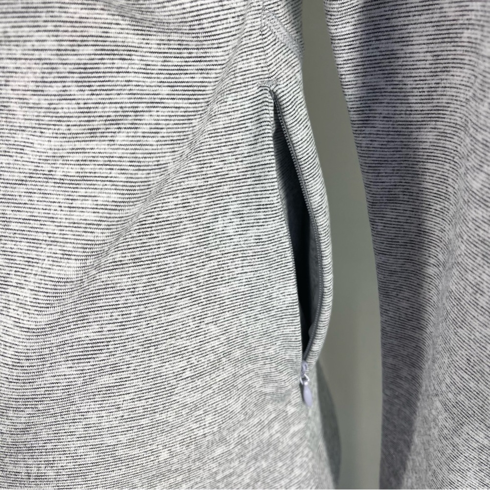 Gray 1/4 Zip mondetta Never worn Size XS - Picture 8 of 12